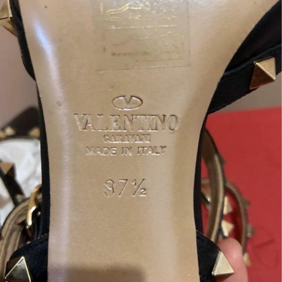 SOLD Authentic Valentino Garavani Rockstud - Picture 6 of 8